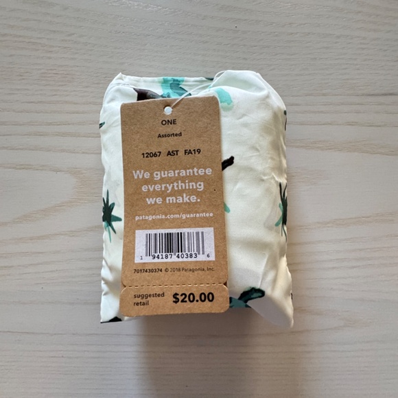 New Patagonia Shopper Tote Bag Upcycled Packable Foldable with Tags - Picture 5 of 6